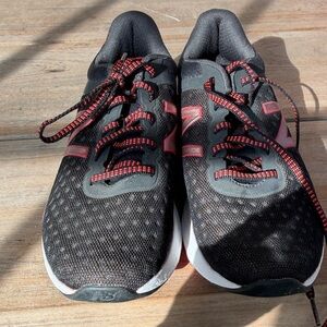 Black Running Shoes with Neon Red Hex-Grip Outsoles
